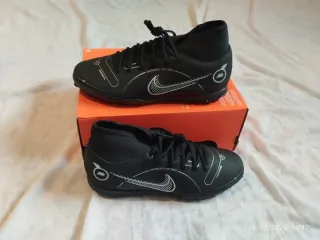 Botas de fútbol sala Nike Negras