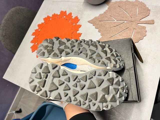 Zapatillas Flower Mountain Naranja y Blanco