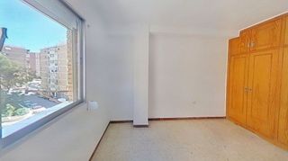 Piso en alquiler en Parque Victoria Eugenia en Málaga