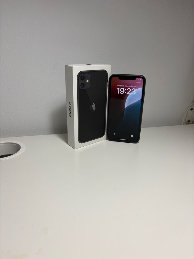 iPhone 11 Preto 128 GB