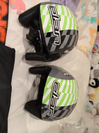 2 Caschi Snowboard Elan Nuovi