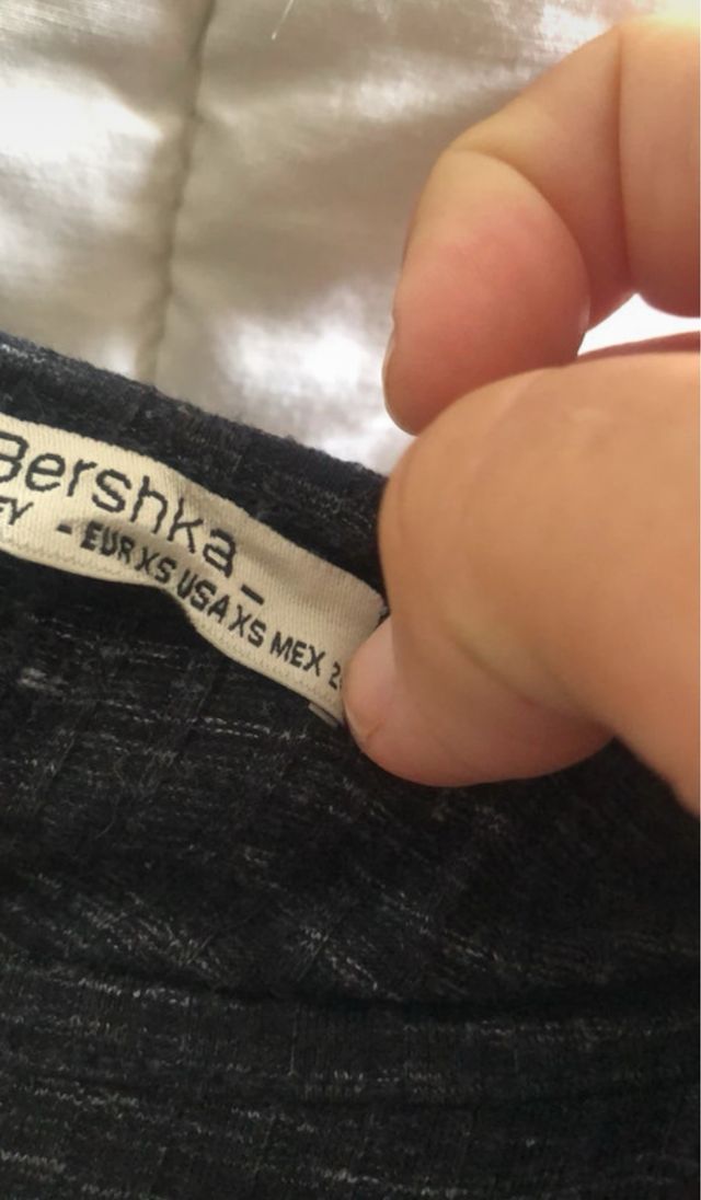 Vestido canalé midi gris