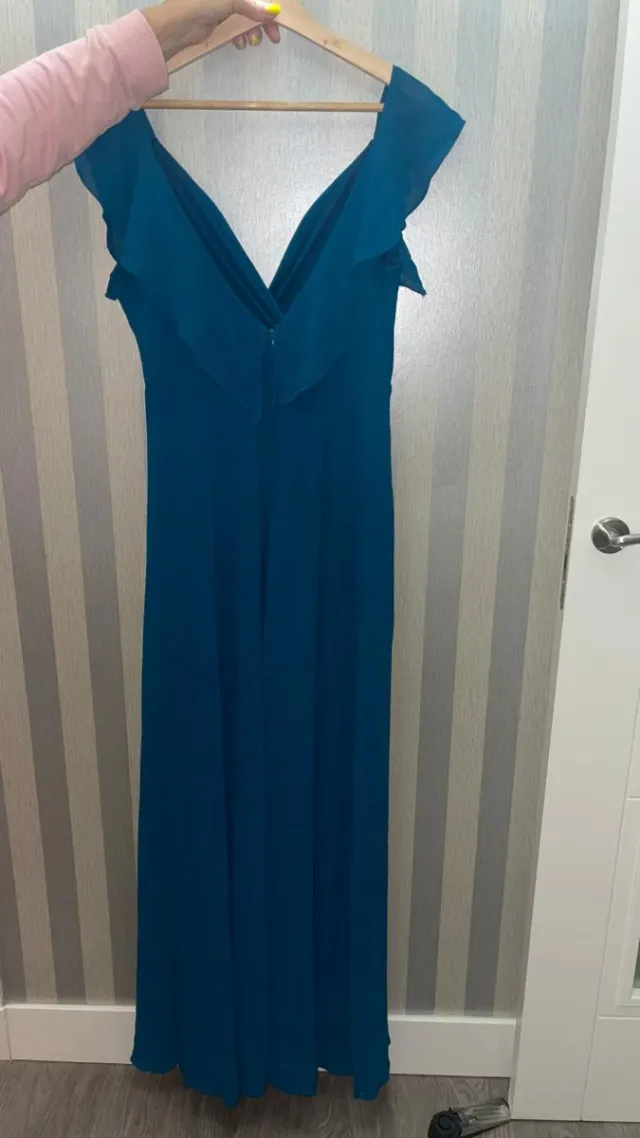 Vestido largo azul petróleo con volantes