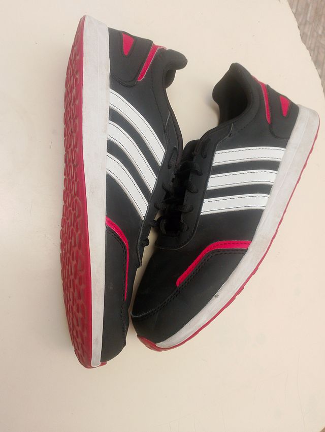 Tênis Adidas Masculino Preto e Vermelho