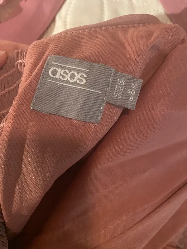 Vestido ASOS rosa empolvado talla 40