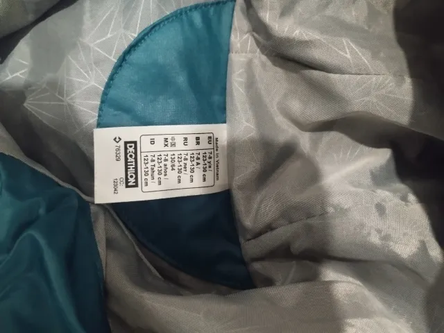 Chaqueta Quechua niño verde y azul.Talla 7-8