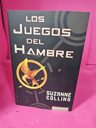 Libro los juegos del hambre (suzanne collins)