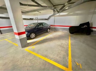 Ático en alquiler en Zona Avda. Juan de Diego - Parque Municipal  en Bormujos