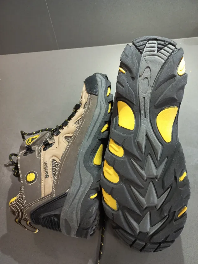 Botas de montaña Boriken Beige/Marrón