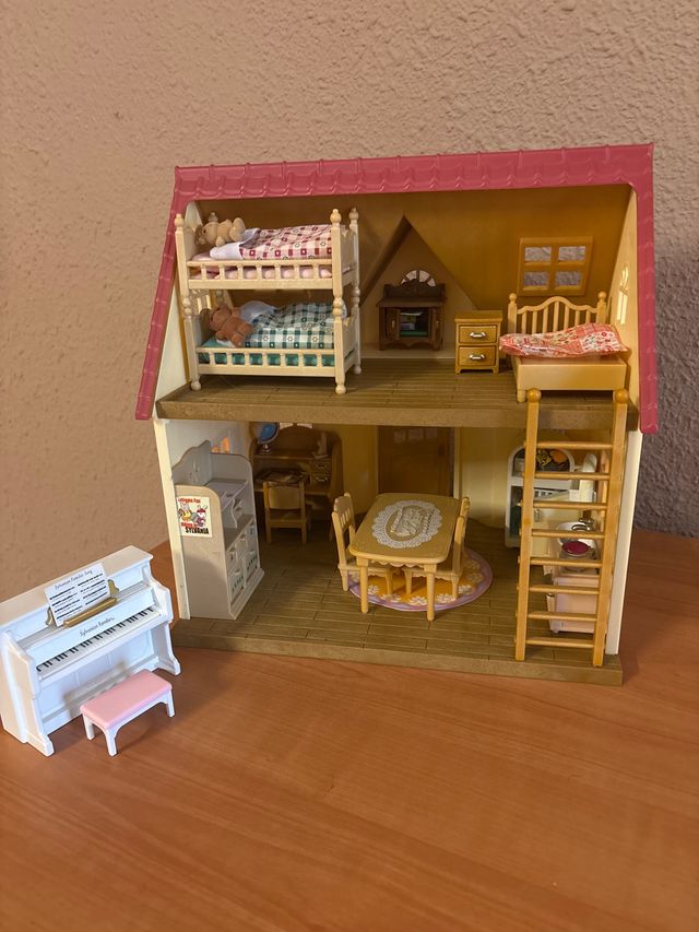Casa Sylvanian Families con muebles