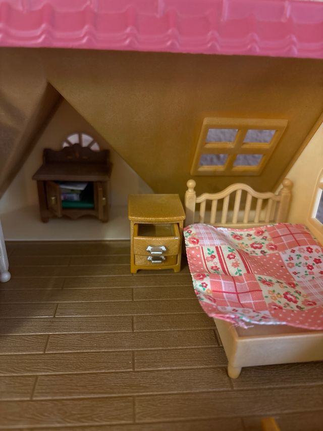 Casa Sylvanian Families con muebles