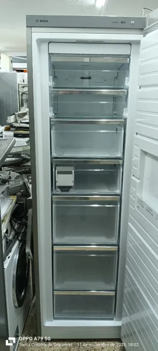 Congelador Vertical Bosch No Frost A++