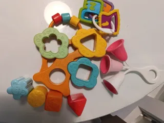 Giochi neonato, incastri sonaglio e chiavi