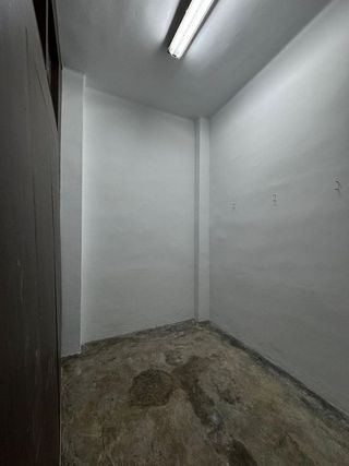 Local comercial en venta en Massanassa