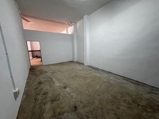 Local comercial en venta en Massanassa