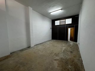 Local comercial en venta en Massanassa