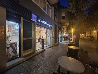 Local comercial en alquiler en Eixample Nord – La Devesa en Girona