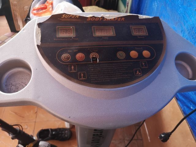 Plataforma Vibratoria Body Fitness