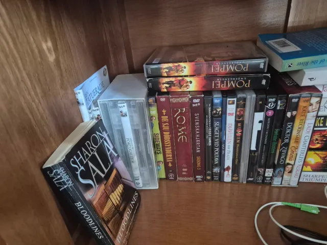 25 Películas DVD Variadas - 50 EUR