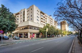 Piso en alquiler en La Buhaira en Sevilla