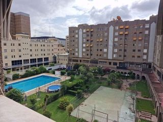 Piso en alquiler en La Buhaira en Sevilla