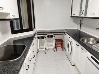 Piso en alquiler en La Buhaira en Sevilla