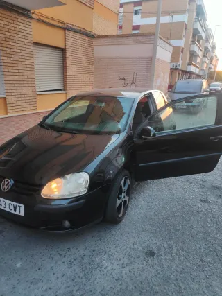 Volkswagen Golf 2004