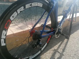 Bicicleta de carretera Fuji