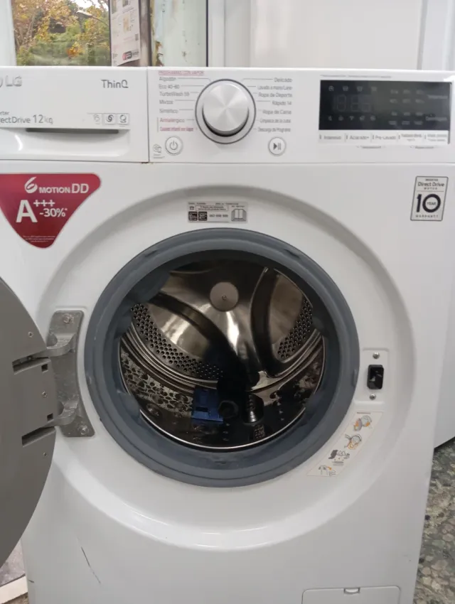Lavadora LG ThinQ 12kg