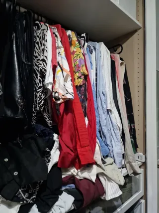 Vendo toda la ropa o por lotes. Invierno y verano.