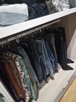 Vendo toda la ropa o por lotes. Invierno y verano.