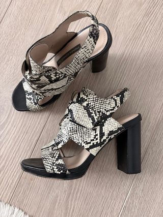 Sandalias French Connection Tacón Serpiente