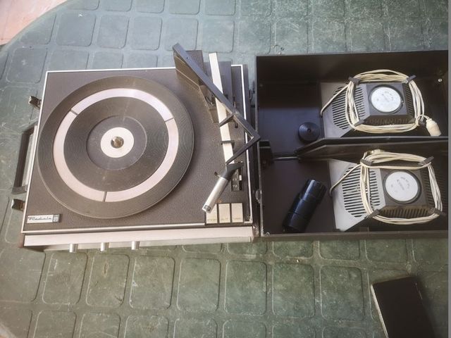 Tocadiscos Radiola Antiguo