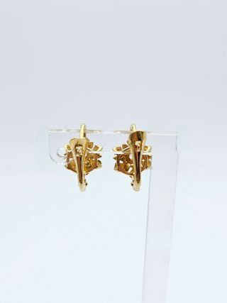 Pendientes Oro 18K Flor 3gr 1.5cm