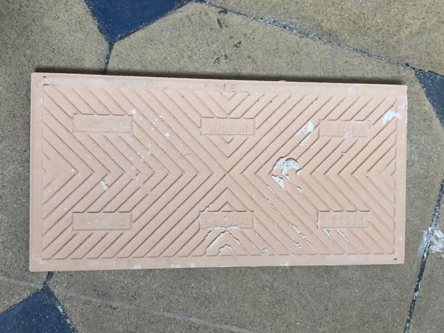 Azulejo blanco (4 m2) y verde (2 m2) 10x20 cm