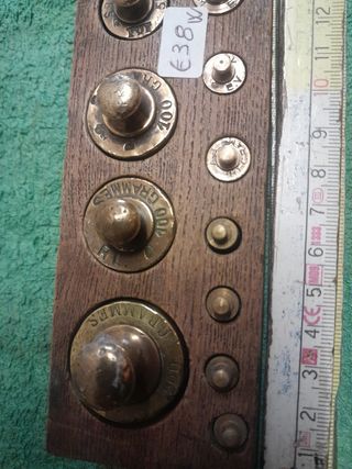 Set pesi antichi per bilancia