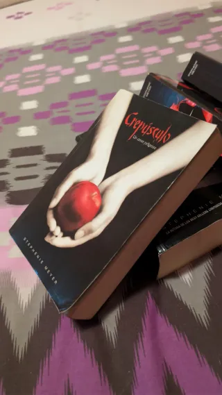 Crepúsculo (Saga Crepúsculo 1) (Spanish Edition)