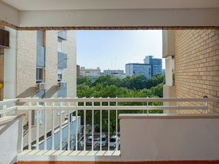 Piso en alquiler en Nervión en Sevilla