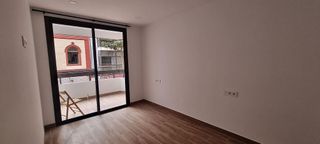 Piso en alquiler en Arenales - Lugo - Avenida Marítima en Palmas de Gran Canaria(Las)