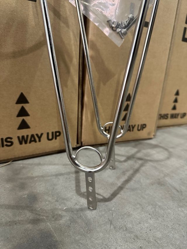 Portabultos delantero aluminio 26-28”