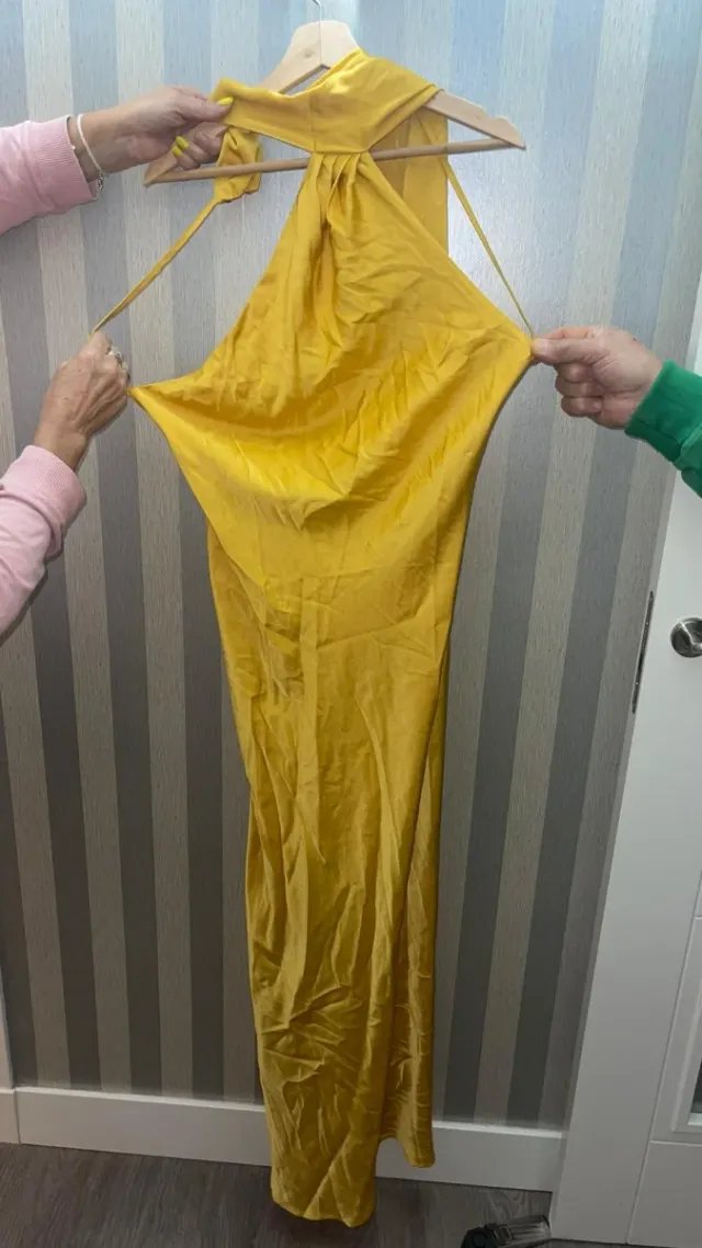 Vestido de boda amarillo