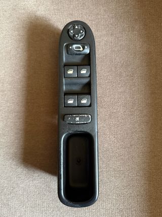 Botonera Elevalunas Peugeot 207