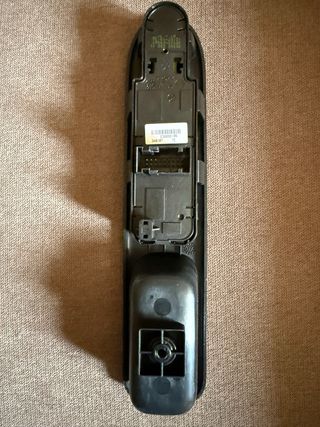 Botonera Elevalunas Peugeot 207