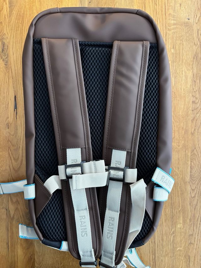 Mochila Rains Marrón y Azul