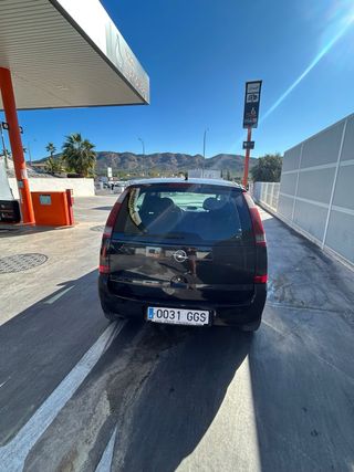 Opel Meriva 2004