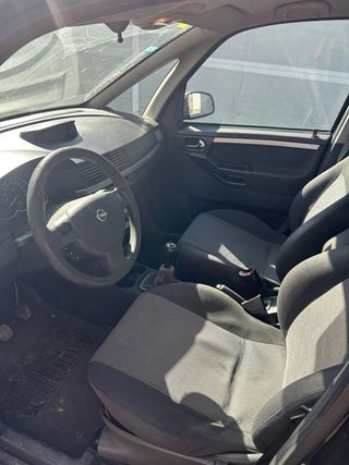 Opel Meriva 2004