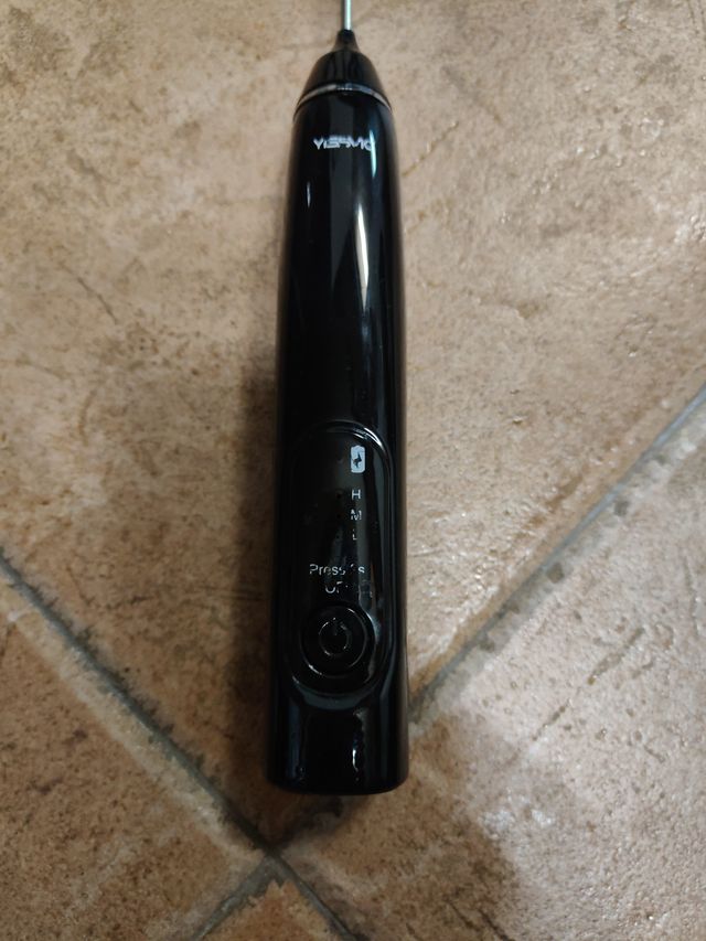 Espumador de leche eléctrico negro