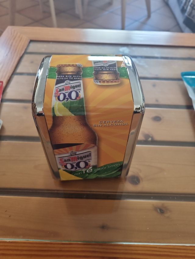 Porta tovaglioli auto-servizio.