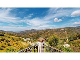 Chalet en venta en Sayalonga