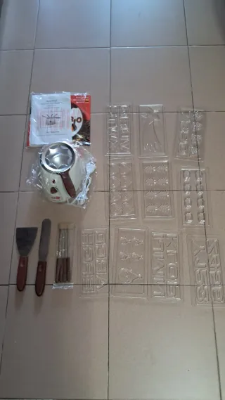 Macchina per fonduta e cioccolatini